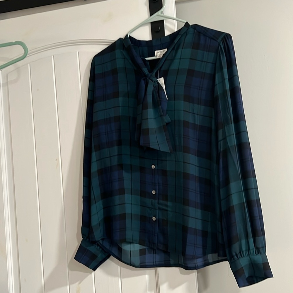 NWT Size Medium neck tie plaid J Crew Factory blouse